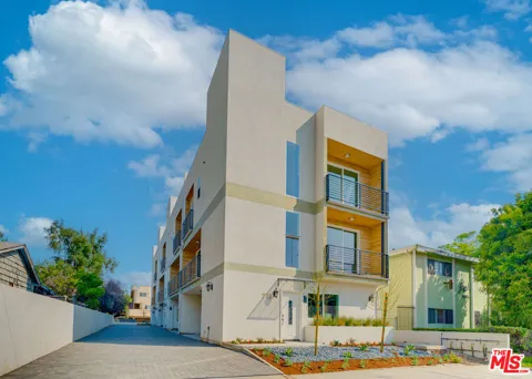 712 N. Chestnut Avenue