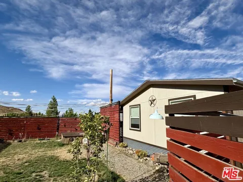 17111 Tehachapi Willow Springs