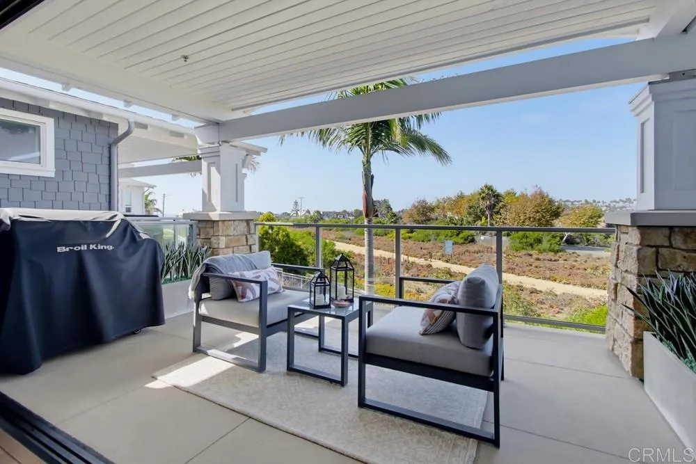 2389 Ocean Street Carlsbad, CA 92008
