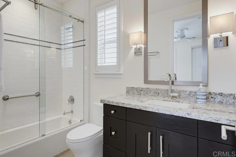 2389 Ocean Street Carlsbad, CA 92008