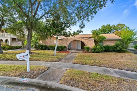 5217 Moultrie Drive