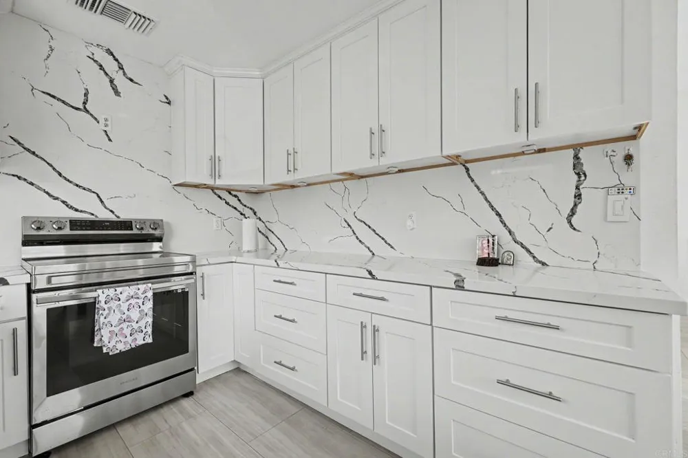 1380 E Washington Avenue #17 El Cajon, CA 92019