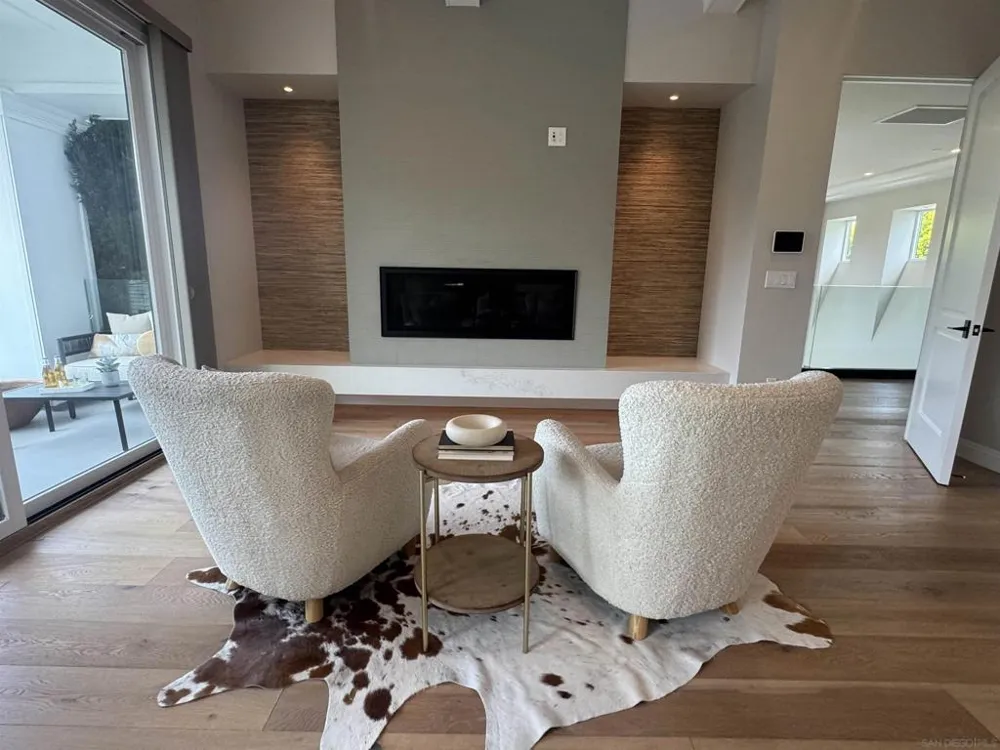 6989 Paseo Laredo La Jolla, CA 92037