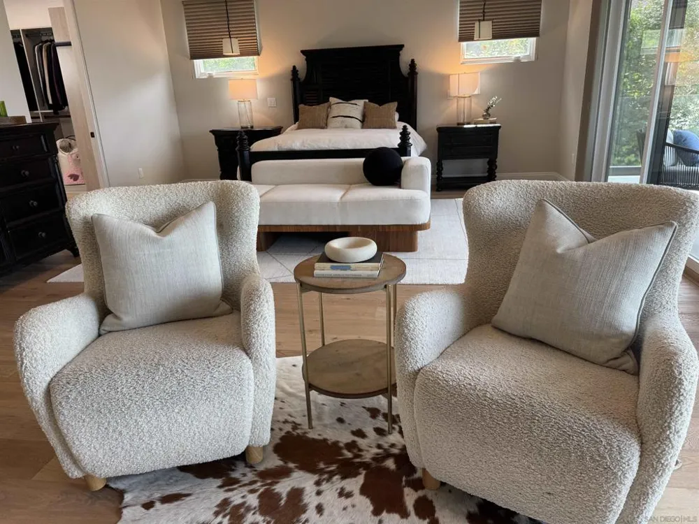 6989 Paseo Laredo La Jolla, CA 92037