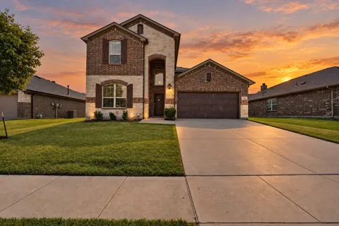 1332 Foxglove Lane