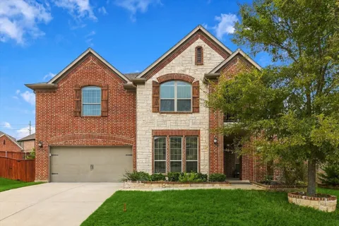 901 Hartford Court