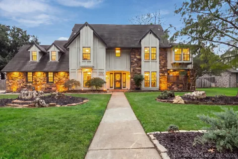 7316 E 85th Street