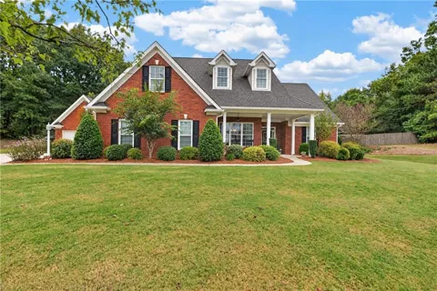 224 Amelia Way