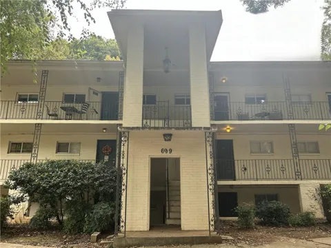 699 Argonne Avenue NE #3