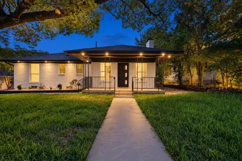 865 Peavy Road