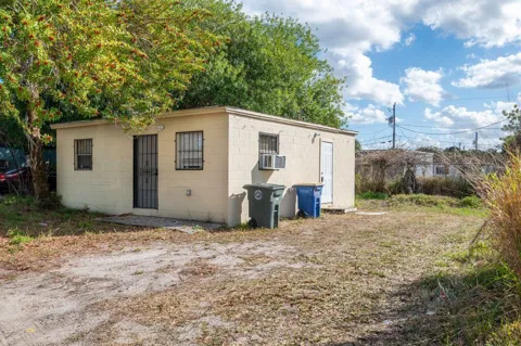 2516 Ave L #Unit b