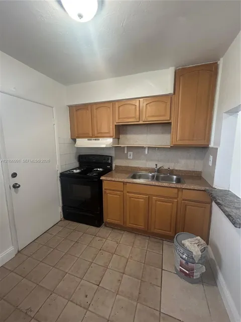 2441 NW 13th St #81