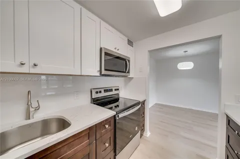101 SW 132nd Way #104J