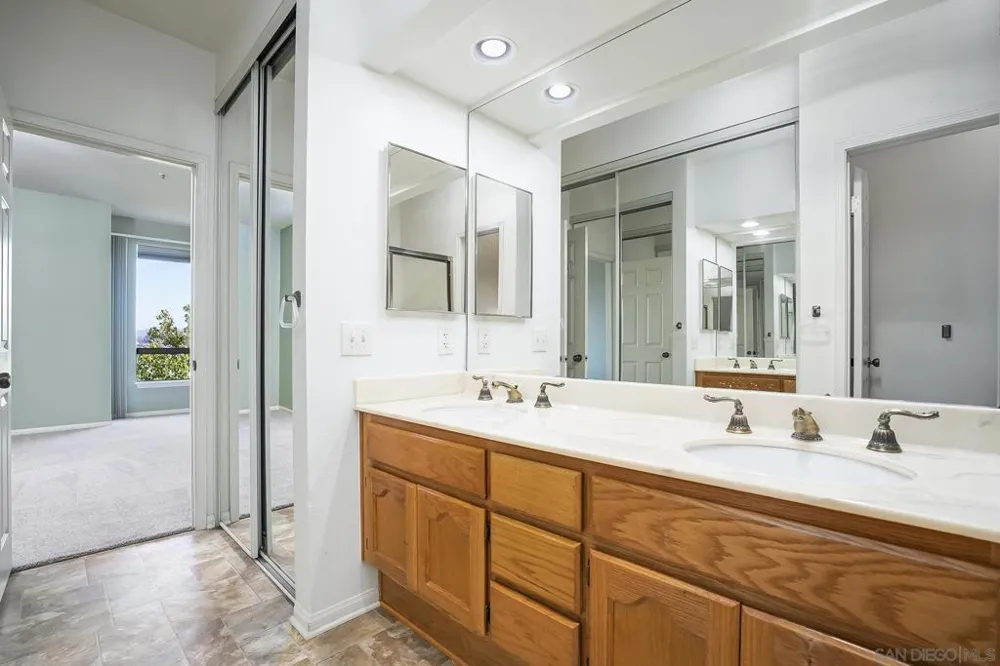 5895 FRIARS RD #5311 San Diego, CA 92110