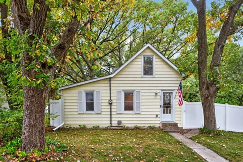 1061 Wall Street