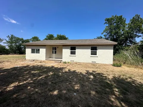3075 E Highway 175