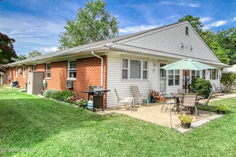 185 Laurel Place