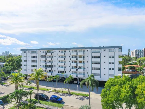 1720 JEFFERSON STREET #212