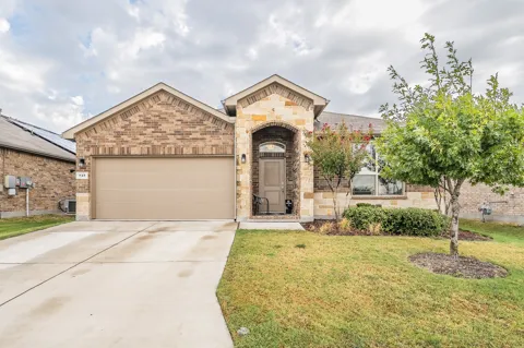 737 Blackhorse Trail