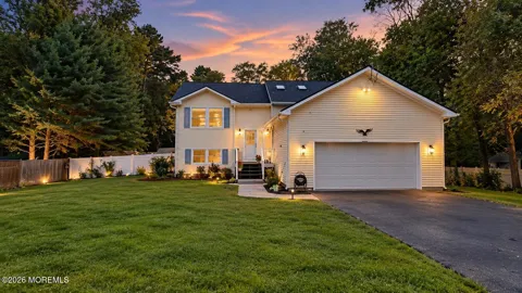 1055 Farmingdale Road