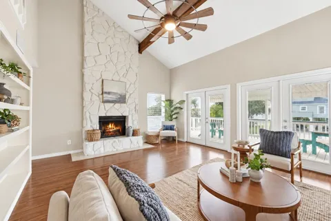 13684 Mutiny Lane