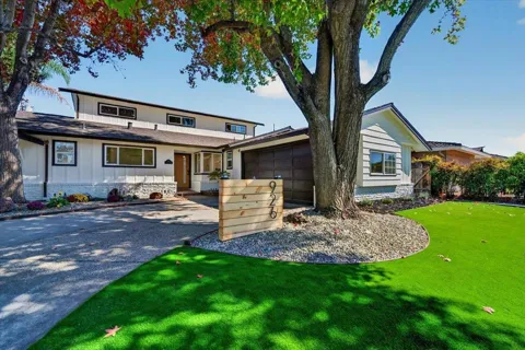 926 Radcliffe Drive