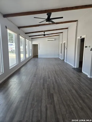 10403 Huebner