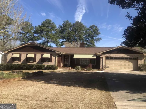 2160 Pinewood DR