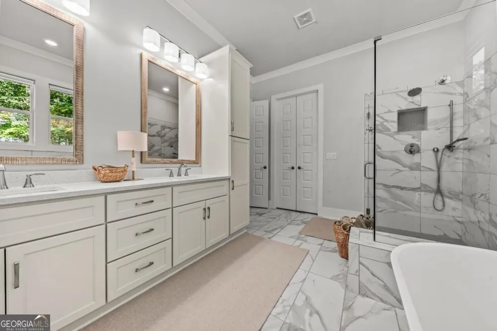 1011 Peachtree CT Greensboro, GA 30642