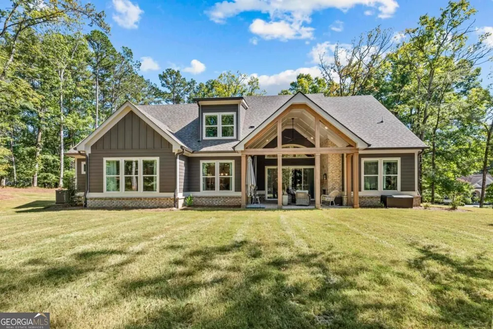 1011 Peachtree CT Greensboro, GA 30642