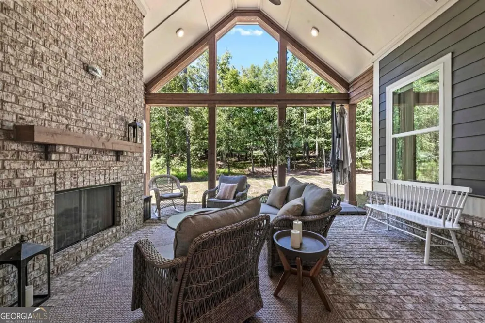 1011 Peachtree CT Greensboro, GA 30642