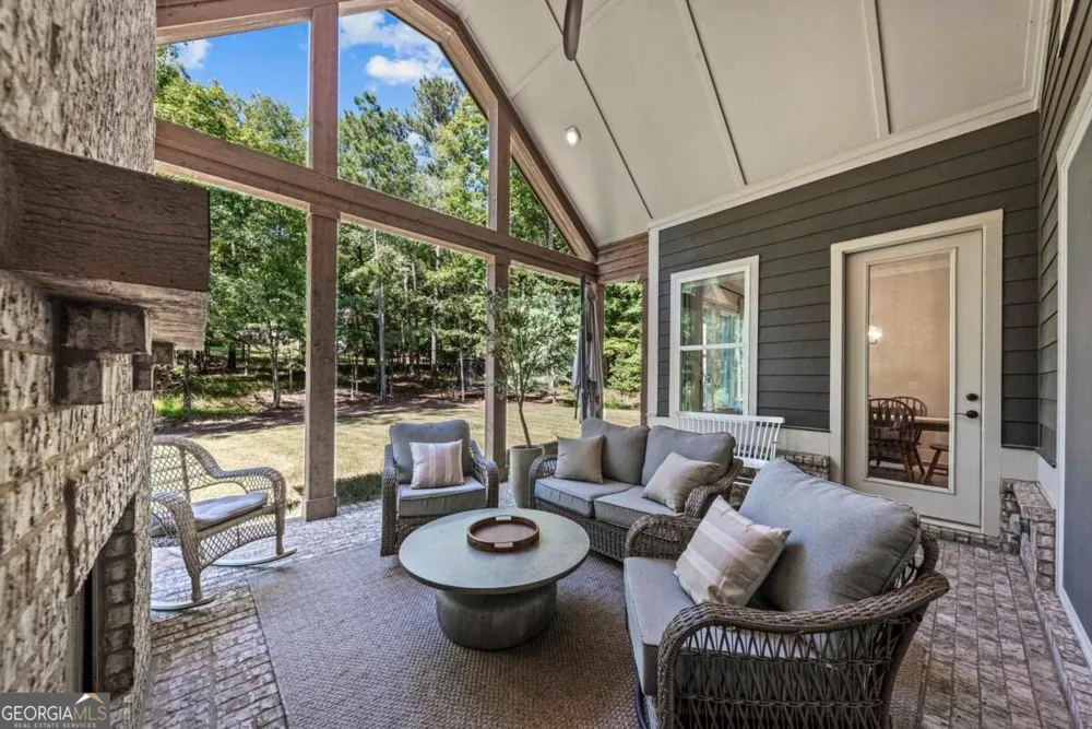 1011 Peachtree CT Greensboro, GA 30642