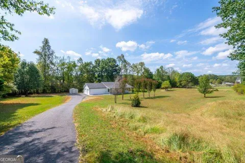 2400 Flatbottom RD