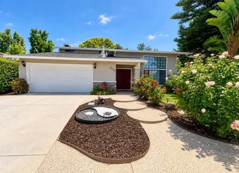 5210 Rooster Drive