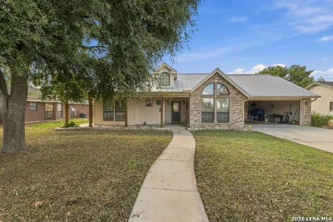 2117 HACKBERRY DR