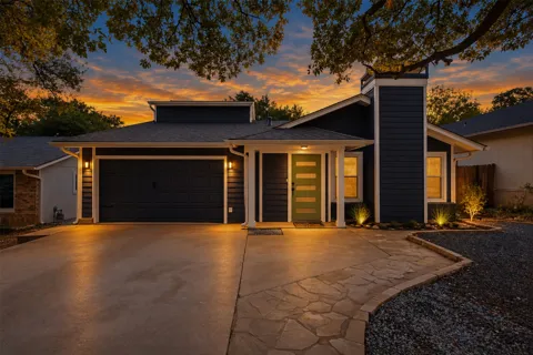 12813 Carrera Drive