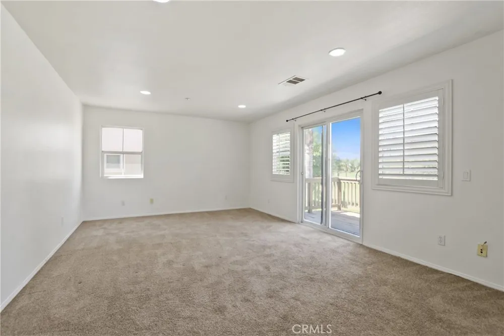 16556 El Revino Drive Fontana, CA 92336