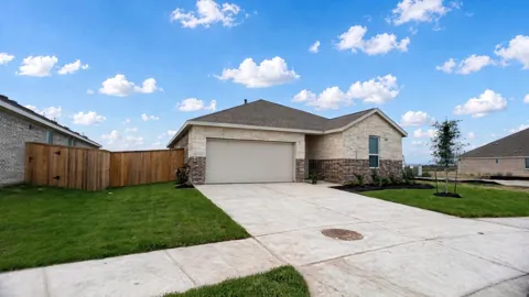 8202 Rustic Pine Trail