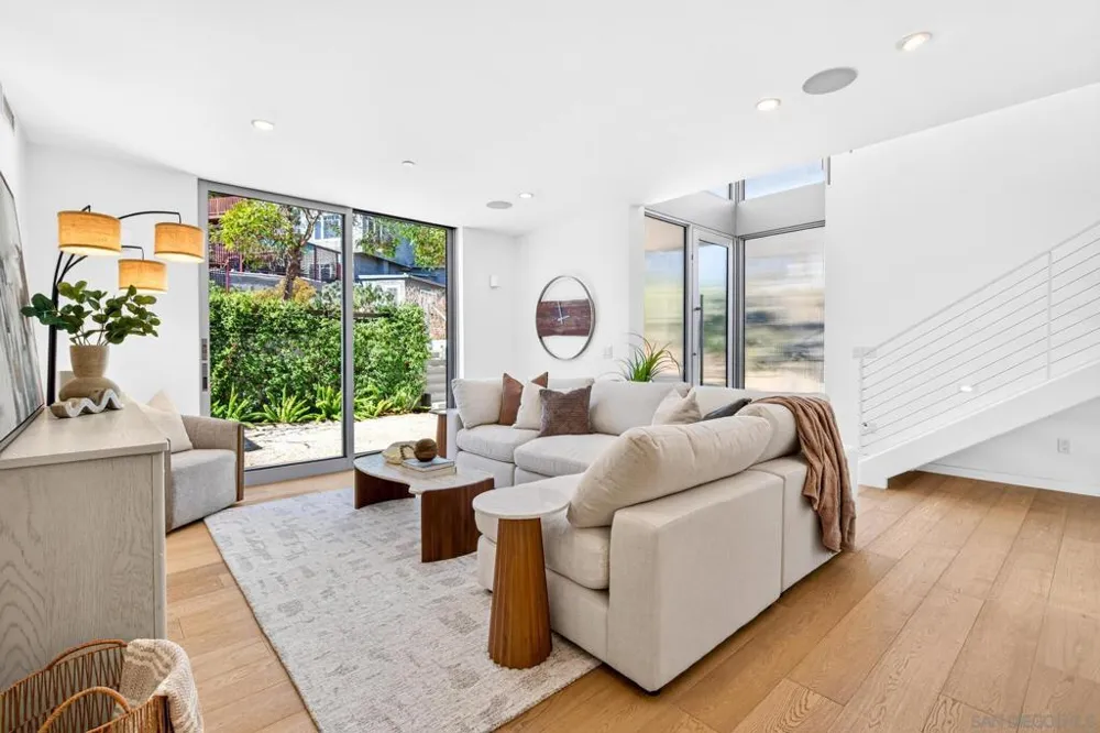 3985 Clark Street San Diego, CA 92103