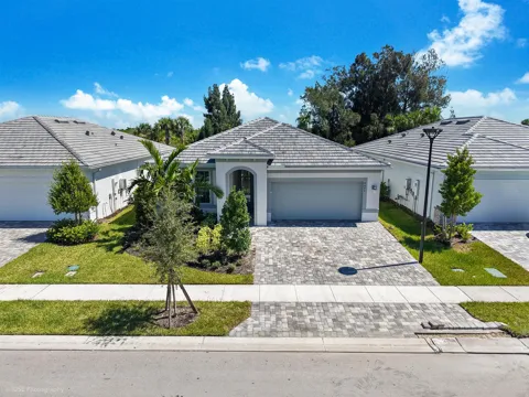 8442 PEQUOD AVENUE