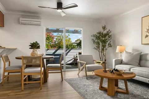 225 Burt Street ##17