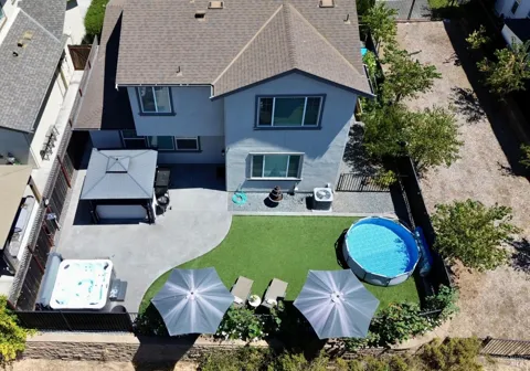 1605 Country Manor Drive