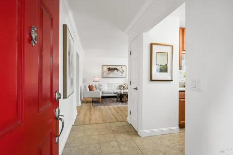 225 Burt Street ##31