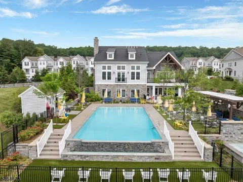 17 Aspen Dr