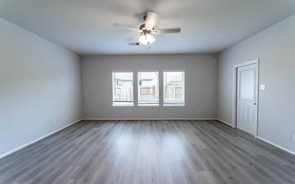 22215 Nissi Beach Drive Hockley, TX 77447