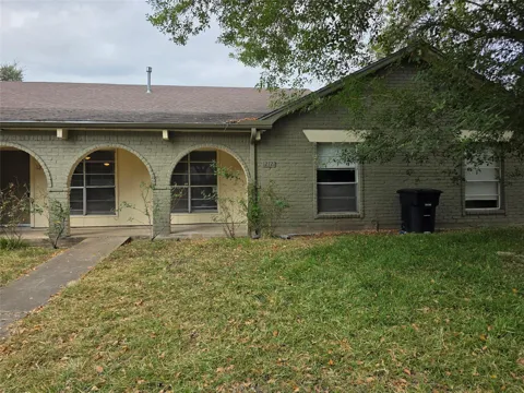 12722 Shannon Hills Drive