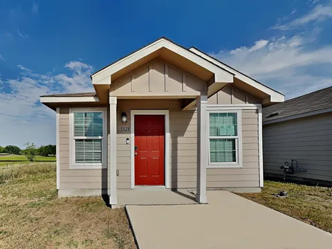 5528 Verdugos Palace