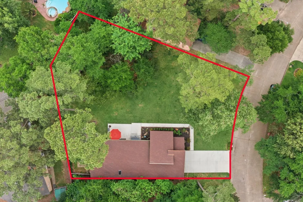 27 Cranberry Lane Montgomery, TX 77356