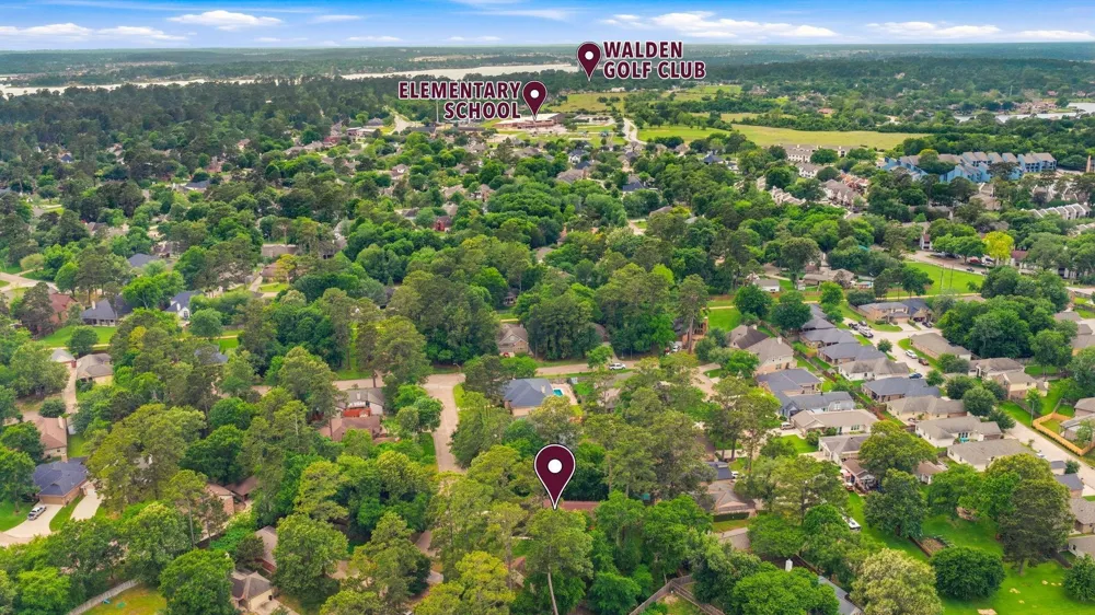 27 Cranberry Lane Montgomery, TX 77356