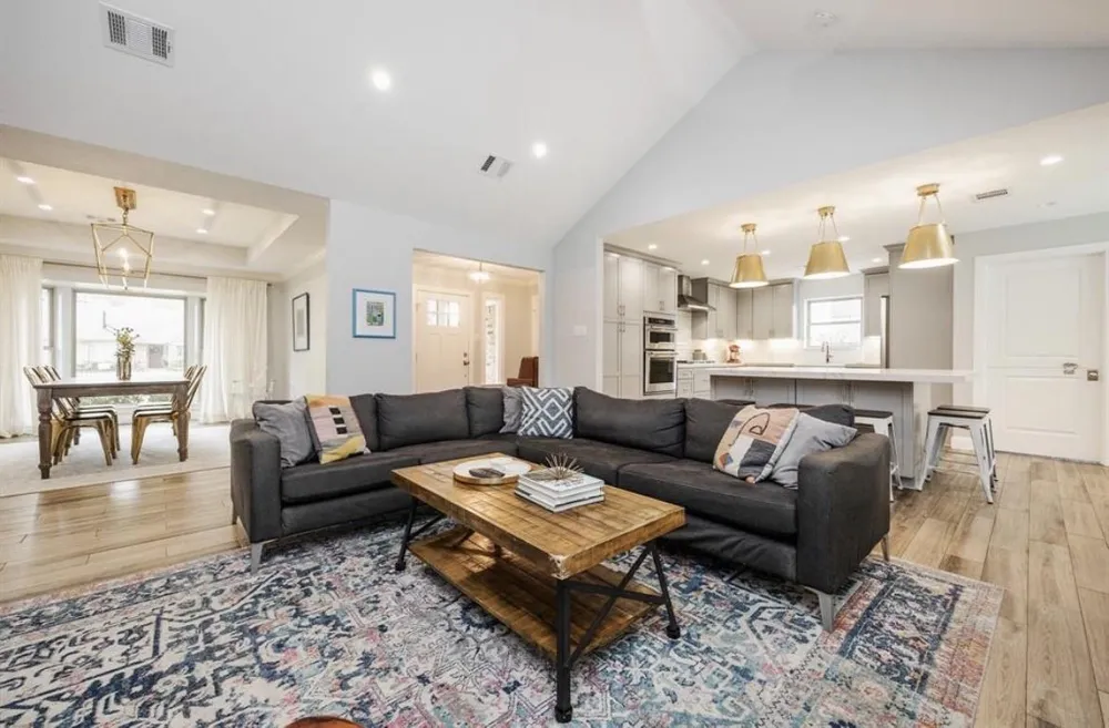 4907 Golf Drive Houston, TX 77018